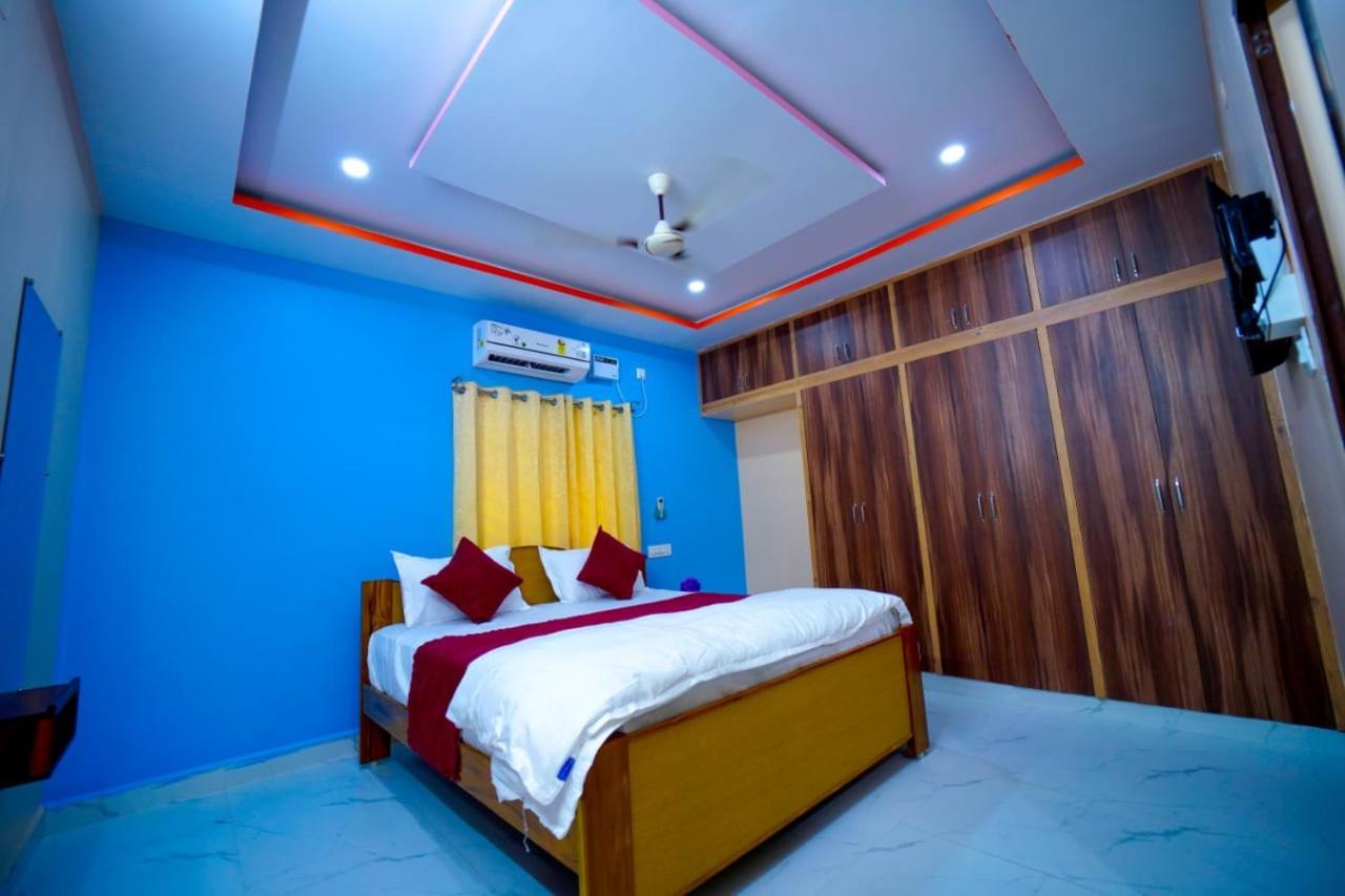 S S Home Stay -2Bhk & 1Bhk Luxury Ac Service Apartments For Group Of Families - Best Location - Modular Kitchen - Super Fast Wi-Fi- Near To Tirupati Bus Stand And Railway Station Exterior photo